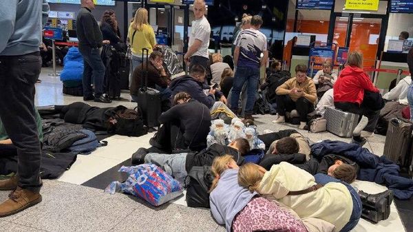 Обстановка в аэропорту Шереметьево на фоне неблагоприятных погодных условий Обстановка в аэропорту Шереметьево на фоне неблагоприятных погодных условий