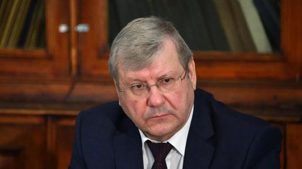 Андрей Артизов