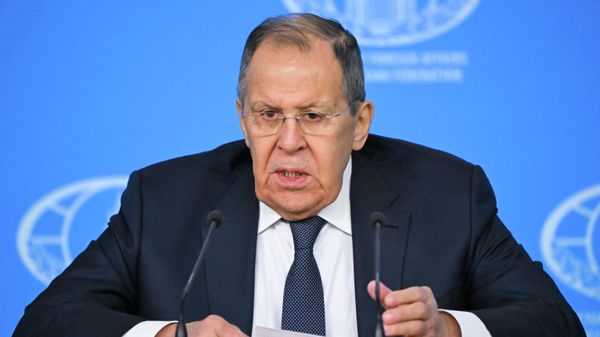 Пресс-конференция министра иностранных дел России Сергея Лаврова
