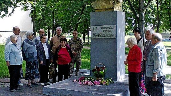 #бандеровская_оккупация: сумские власти приняли решение уничтожить памятник дважды Герою Советского Союза Сидору Ковпаку