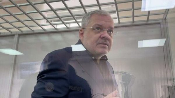 Оказалось, что Галущенко задержали, когда он ехал к ребёнку в Швейцарию