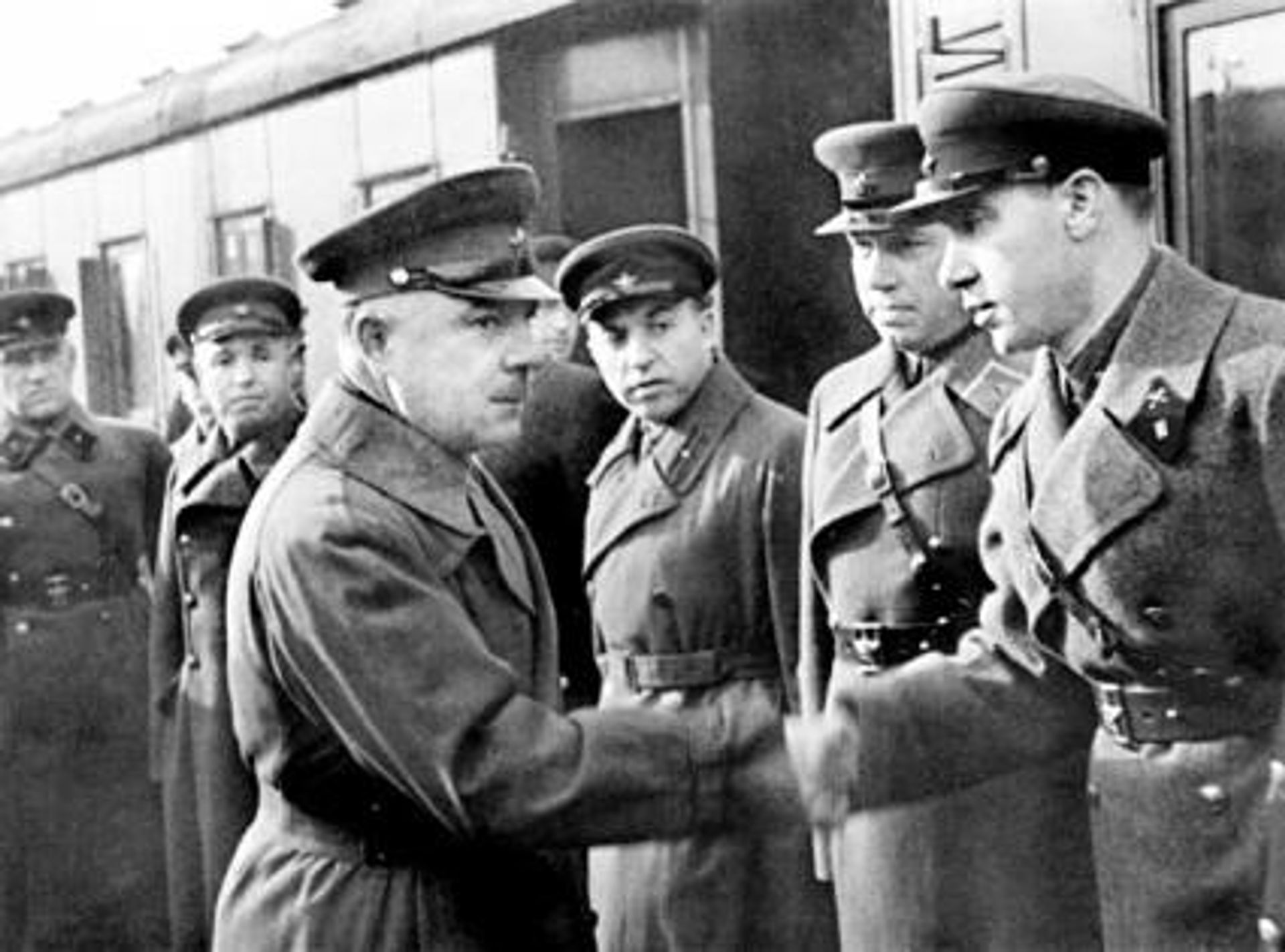 Климент Ворошилов и Илья Старинов - РИА Новости, 1920, 21.02.2026