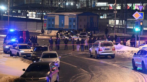 Взрыв автомобиля на площади Савеловского вокзала Взрыв автомобиля на площади Савеловского вокзала