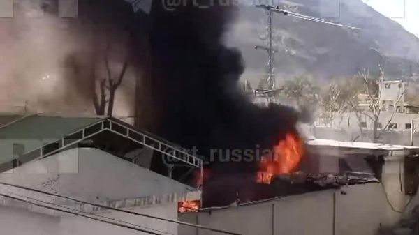 Офис наблюдателей ООН подожгли в пакистанском Гилгит-Балтистане во время протестов после убийства Али Хаменеи, сообщает RT;