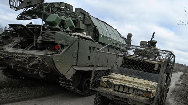 Боевое дежурство ЗРК Тор-М1 группировки войск Центр на Красноармейском направлении СВО Боевое дежурство ЗРК Тор-М1 группировки войск Центр на Красноармейском направлении СВО