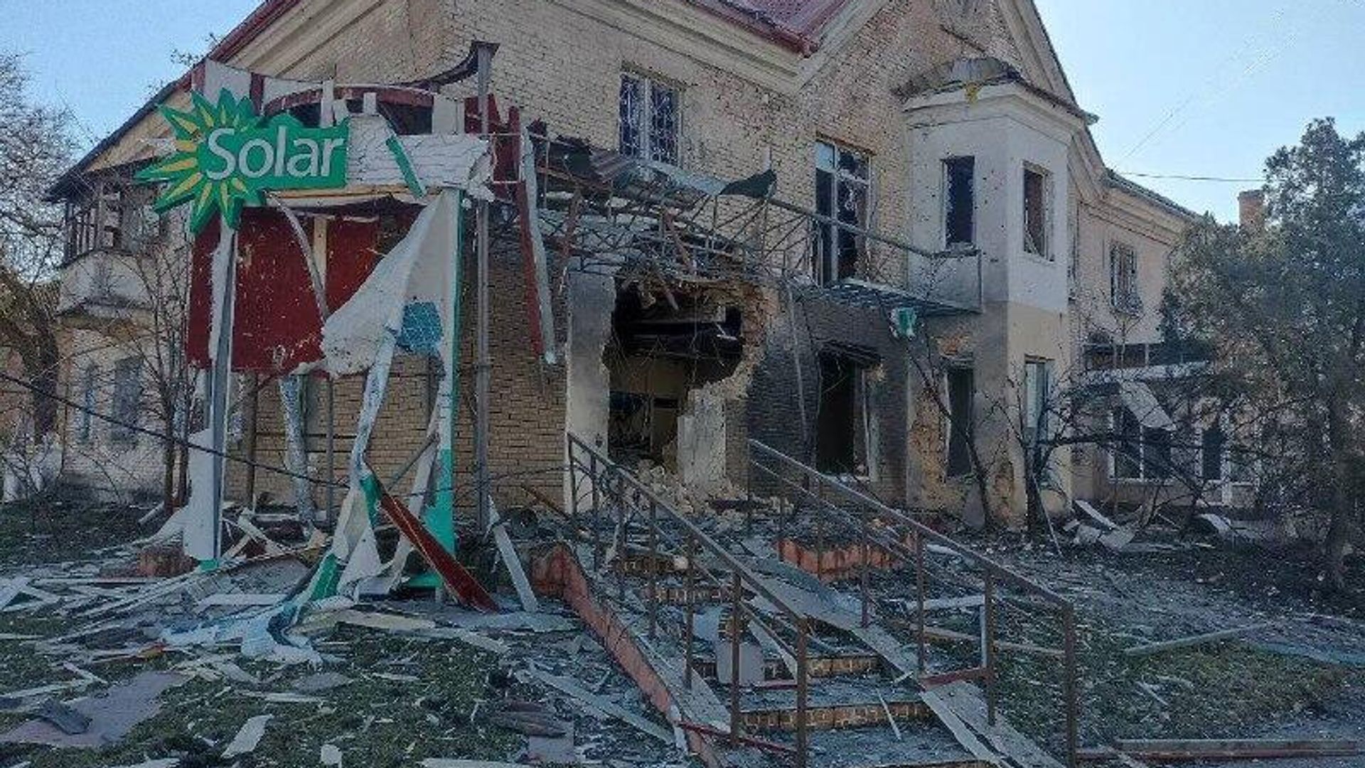 За прошедшие сутки в результате террористических атак киевского режима в Херсонской области погиб один мирный житель, пострадали семь человек, сообщил губернатор Владимир Сальдо: За прошедшие сутки в результате террористических атак киевского режима в Херсонской области погиб один мирный житель, пострадали семь человек, сообщил губернатор Владимир Сальдо: - РИА Новости, 1920, 05.03.2026