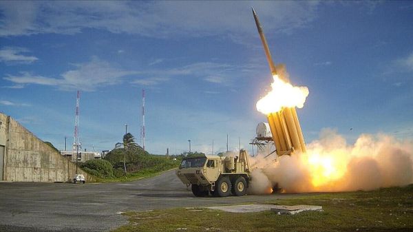 Пуск ракеты комплекса ПРО THAAD