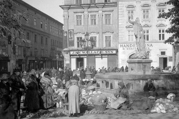 Львов в 1930-е годы
