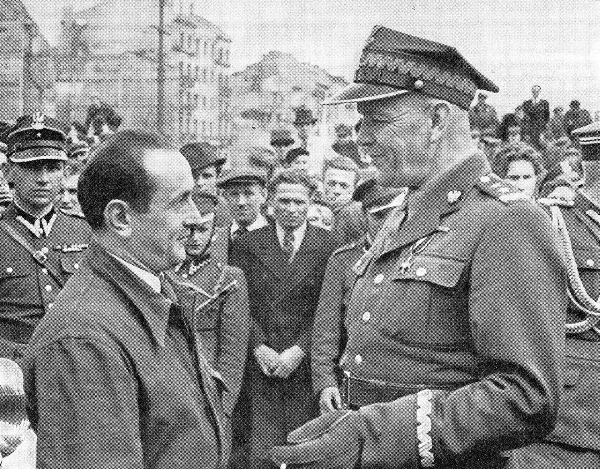 Зыгмунт Берлинг в Варшаве, 1947 год Зыгмунт Берлинг в Варшаве, 1947 год - РИА Новости, 1920, 23.04.2026