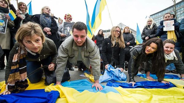 Украинское безумие. Флаг