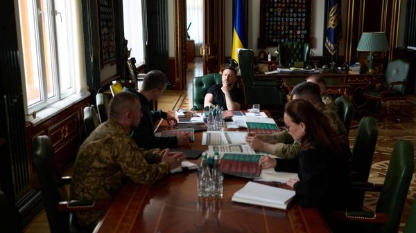 Зеленский на совещании по реформе армии
