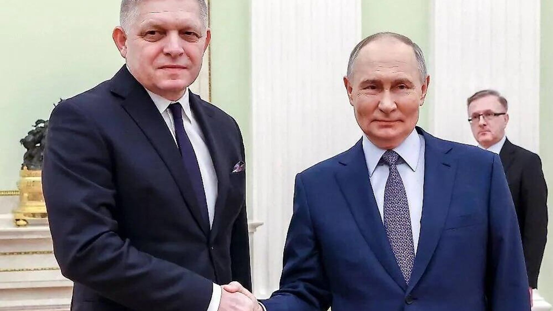 Мерц отменил визит в Словакию из-за посещения Фицо Москвы 9 мая Мерц отменил визит в Словакию из-за посещения Фицо Москвы 9 мая - РИА Новости, 1920, 14.05.2026