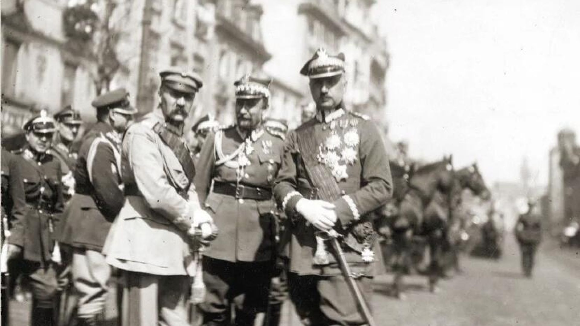 Юзеф Пилсудский, Тадеуш Розвадовский и Казимеж Соснковский, 1923 год - РИА Новости, 1920, 15.05.2026