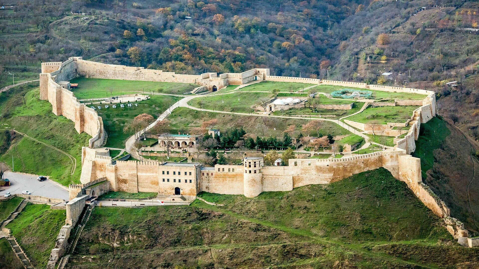 Крепость Нарын-кала, Дагестан, Дербент Крепость Нарын-кала, Дагестан, Дербент - РИА Новости, 1920, 15.05.2026