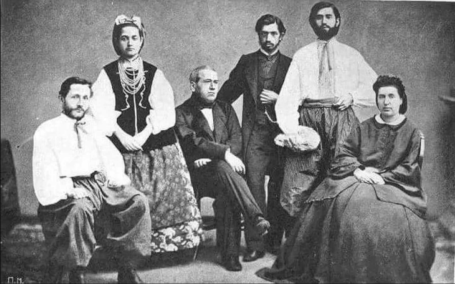 Алексей и Христина Алчевские (слева) в 1860-х годах Алексей и Христина Алчевские (слева) в 1860-х годах - РИА Новости, 1920, 19.05.2026