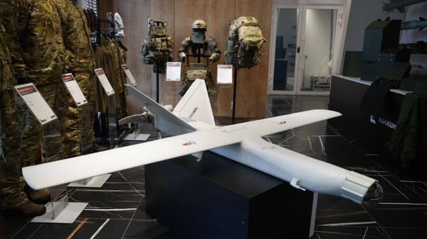 ‼ Новый козырь «Калашникова»: представлен модернизированный дрон-камикадзе «КУБ-10МЭ»