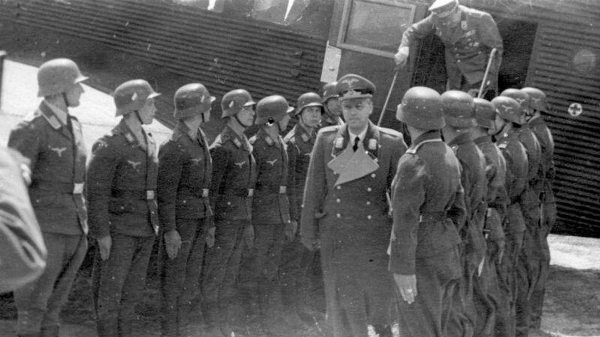 Рейхсляйтер Альфред Розенберг. Бровары, апрель 1942 года Рейхсляйтер Альфред Розенберг. Бровары, апрель 1942 года - РИА Новости, 1920, 16.10.2026