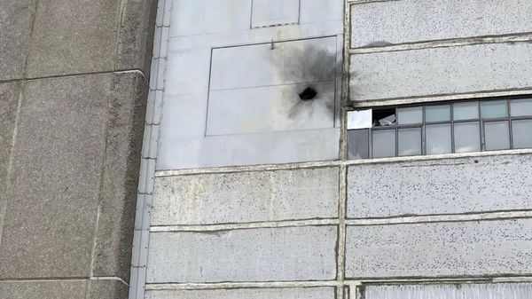 эксперты МАГАТЭ осматривают повреждения машинного зала ЗАЭС