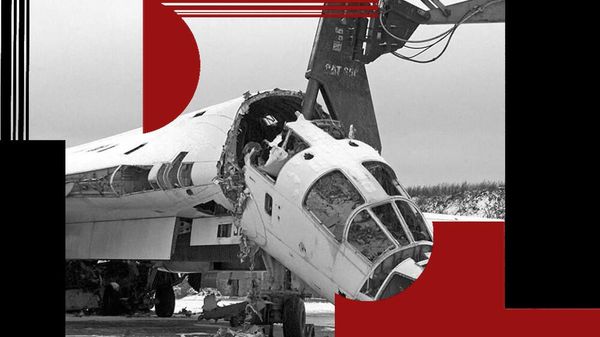 Утилизация бомбардировщика Ту-160 в Прилуках (Украина), в соответствии с договором СНВ-1