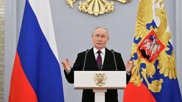 Встреча Владимира Путина с выпускниками вузов силовых ведомств