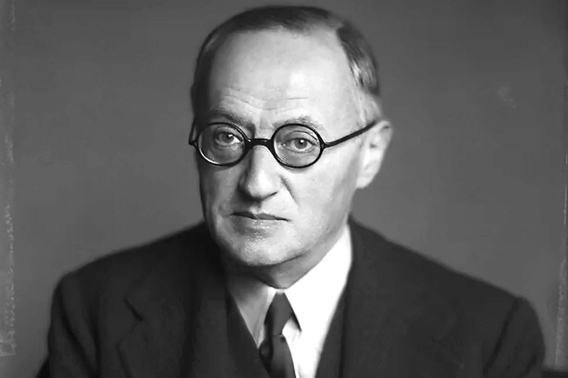 Льюис Бернштейн Нэймьер, 1947 год - РИА Новости, 1920, 08.07.2026