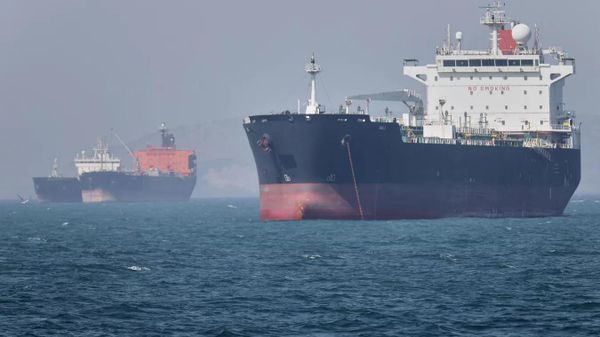 Нефтяные танкеры в Ормузском проливе