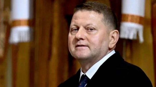 ‼ Элитные часы и дорогое авто — экс-главком Залужный с размахом принимает подарки в Лондоне