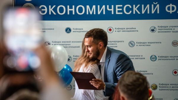 Кирилл Макаров 