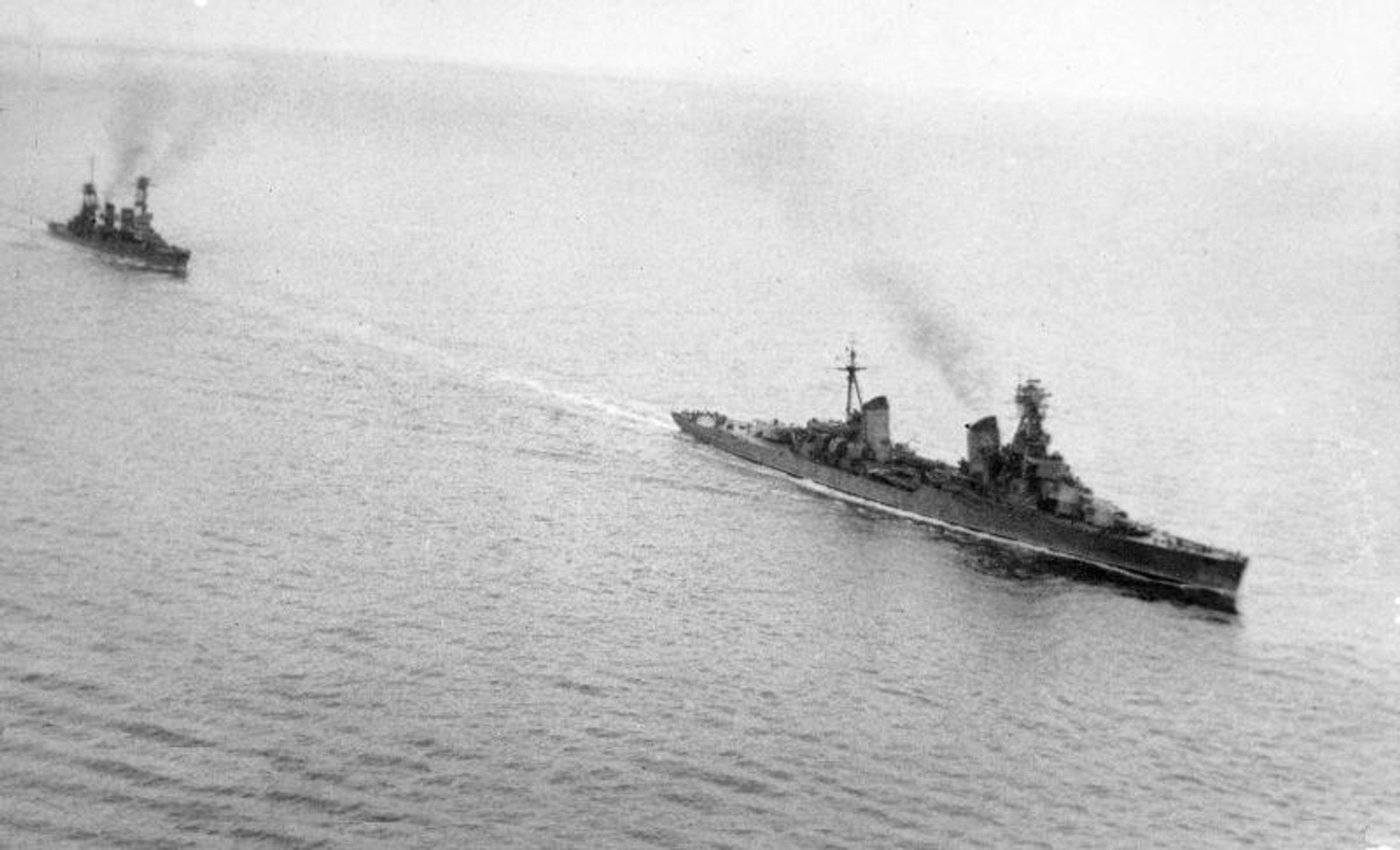 Крейсера Черноморского флота Ворошилов и Красный Кавказ, 1944 год Крейсера Черноморского флота Ворошилов и Красный Кавказ, 1944 год - РИА Новости, 1920, 18.09.2026