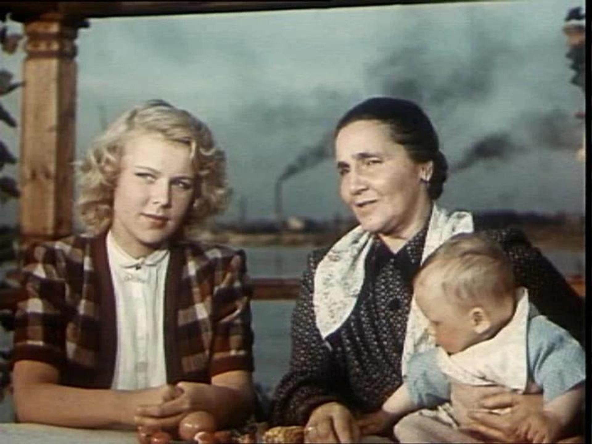 Лариса Кронберг. Кадр из фильма Большая семья, 1954 год - РИА Новости, 1920, 19.07.2026