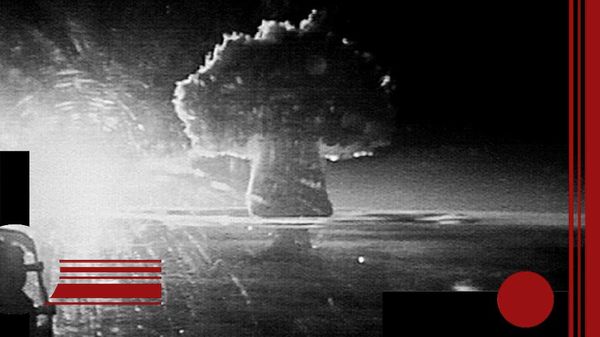 Самый мощный термоядерный взрыв в истории - испытания царь-бомбы 30 октября 1961 года. Кадр кинохроники
