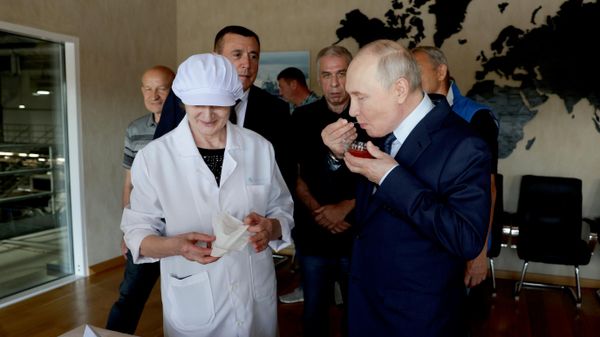 Рабочая поездка президента Владимира Путина в Сахалинскую область
