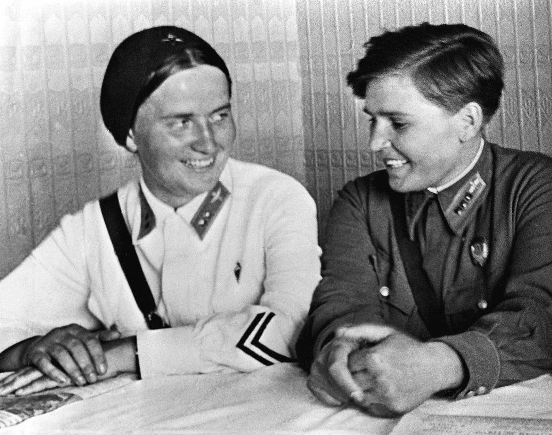 Марина Раскова и Полина Осипенко, 1938 год Марина Раскова и Полина Осипенко, 1938 год - РИА Новости, 1920, 16.08.2026