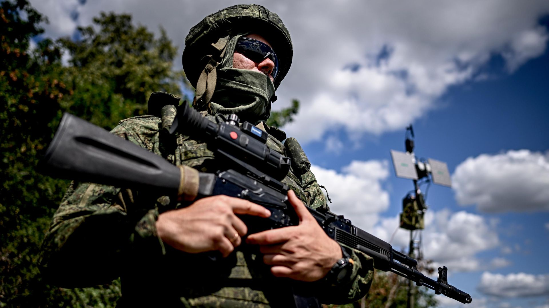 Боевая работа расчета БПЛА группировки войск Север на Харьковском направлении - РИА Новости, 1920, 18.09.2026