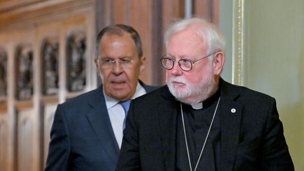 Встреча главы МИД РФ Лаврова и главы дипслужбы Ватикана Галлахера