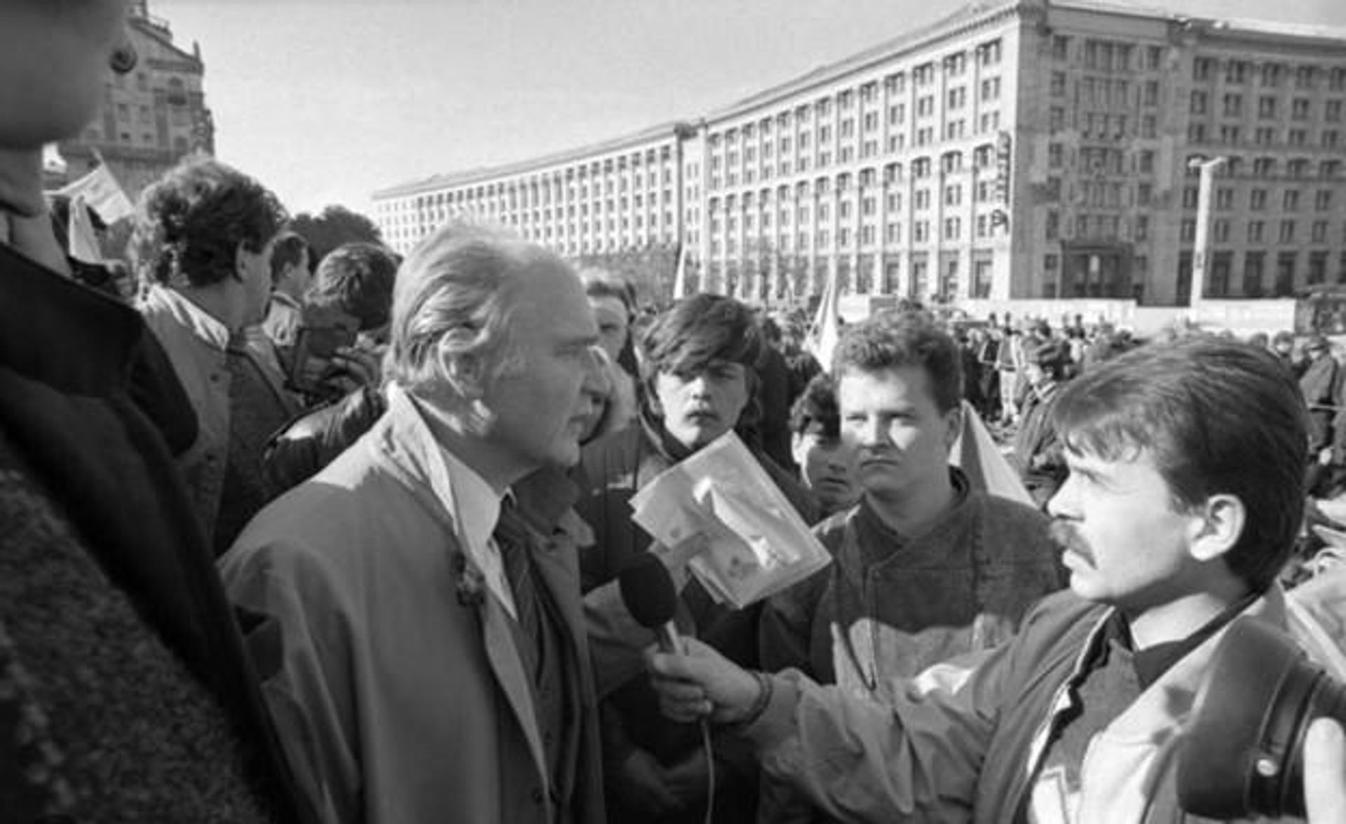 Игорь Юхновский во время Революции на граните, октябрь 1990 года Игорь Юхновский во время Революции на граните, октябрь 1990 года - РИА Новости, 1920, 01.09.2026
