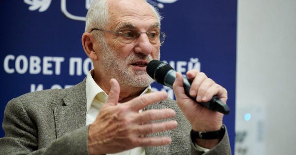 Профессор Яков Рабкин