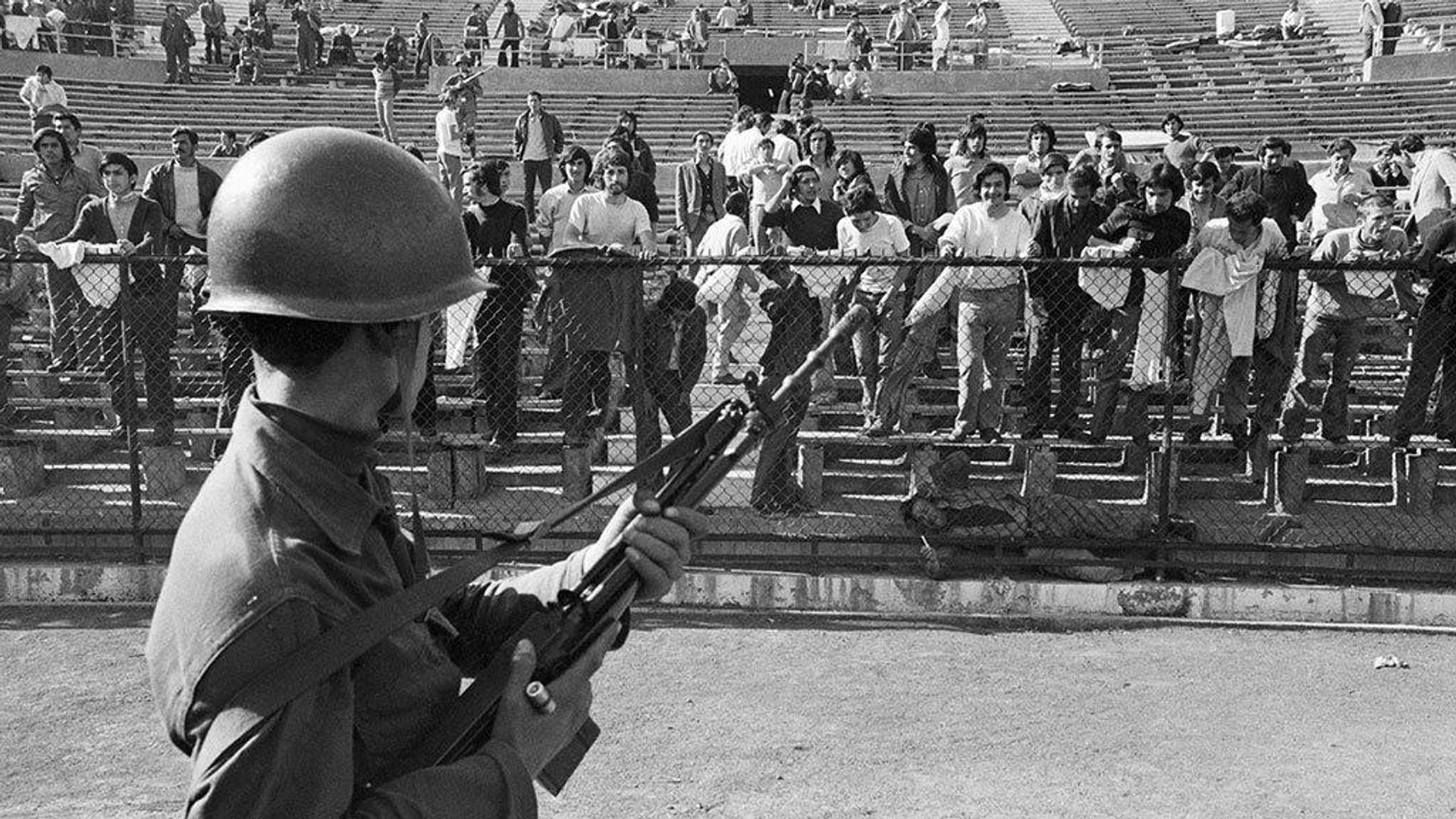 Национальный стадион Сантьяго в Чили, осень 1973 года  - РИА Новости, 1920, 11.09.2026