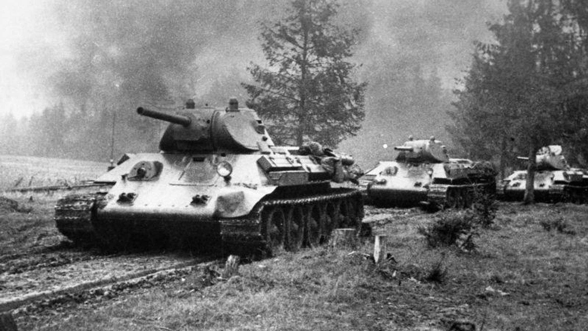 Т-34 на марше во время боев на Бородинском поле, октябрь 1941 года Т-34 на марше во время боев на Бородинском поле, октябрь 1941 года - РИА Новости, 1920, 10.10.2026