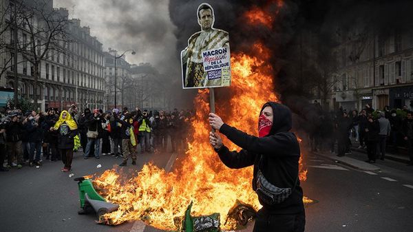Протесты в Париже