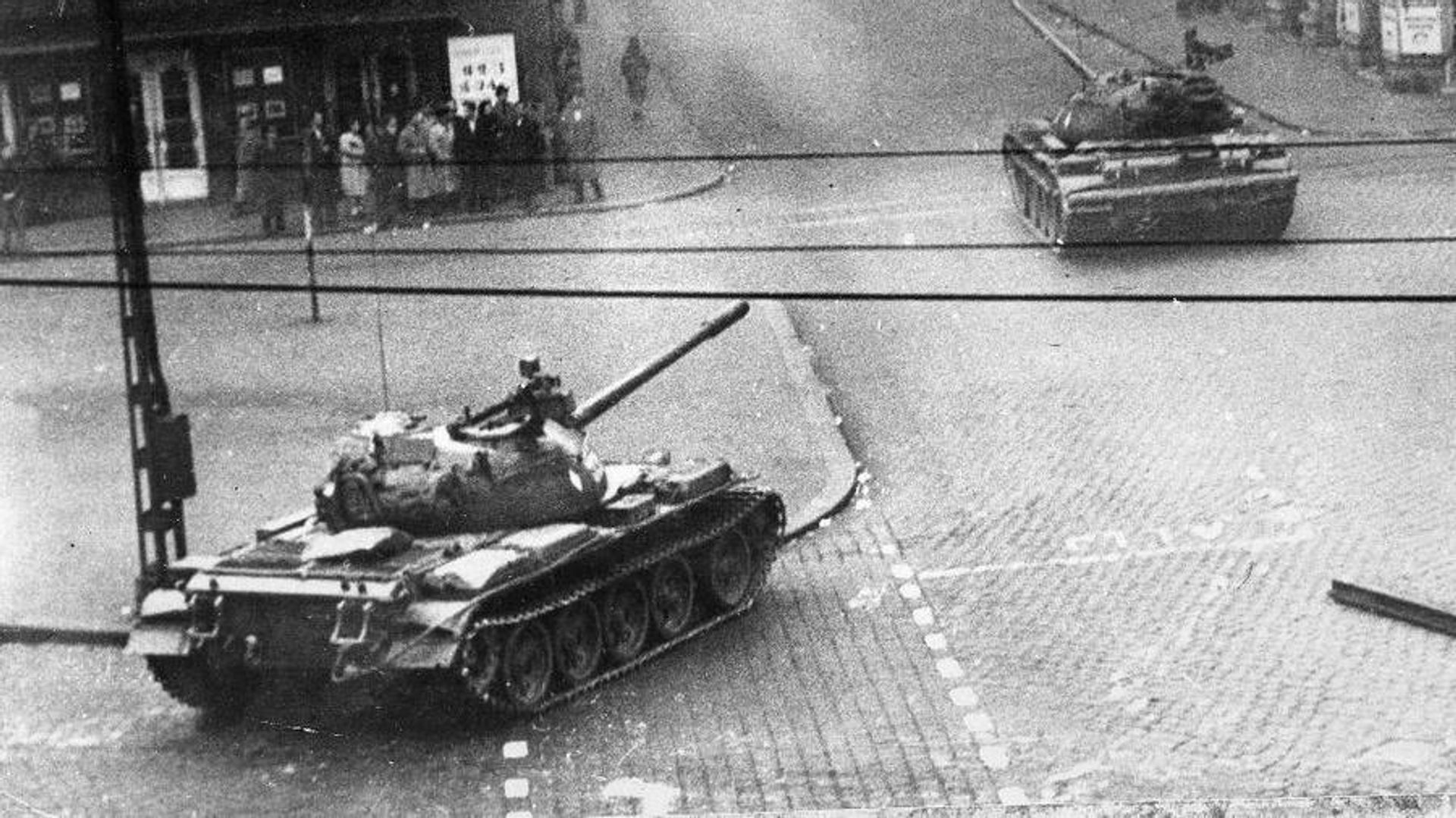Советские танки на улица Будапешта. Венгрия, октябрь 1956 года Советские танки на улица Будапешта. Венгрия, октябрь 1956 года - РИА Новости, 1920, 23.10.2026