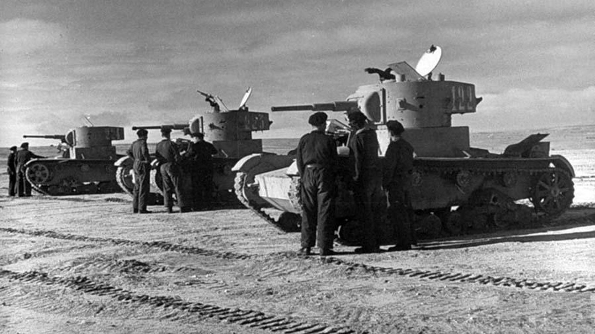 Танки Т-26 в Испании Танки Т-26 в Испании - РИА Новости, 1920, 30.10.2026
