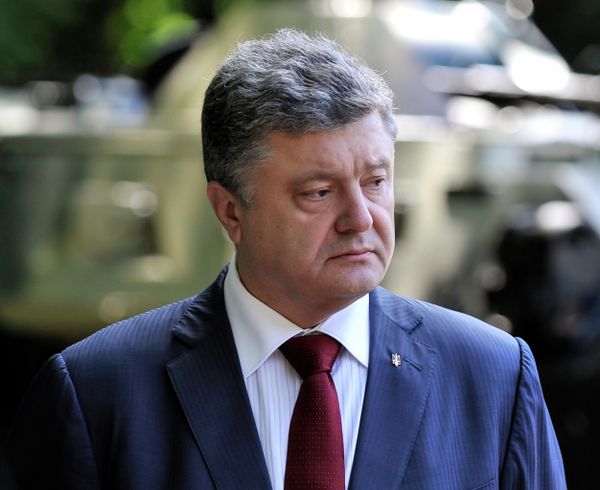 Петр Порошенко принял участие в торжествах по случаю выпуска в Университете обороны Украины