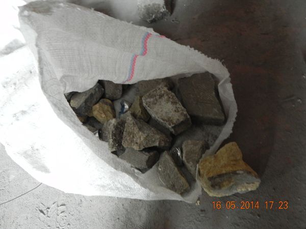Заготовленный мешок с камнями Заготовленный мешок с камнями