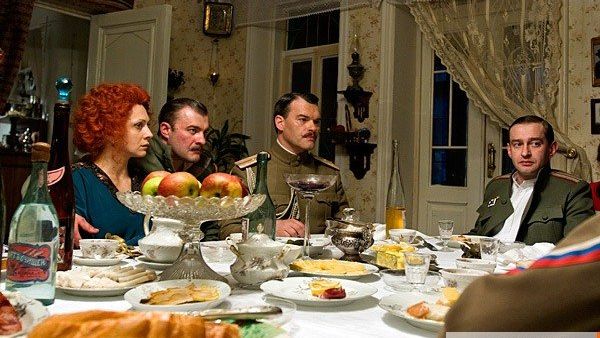 Кадр из фильма Белая гвардия Кадр из фильма Белая гвардия
