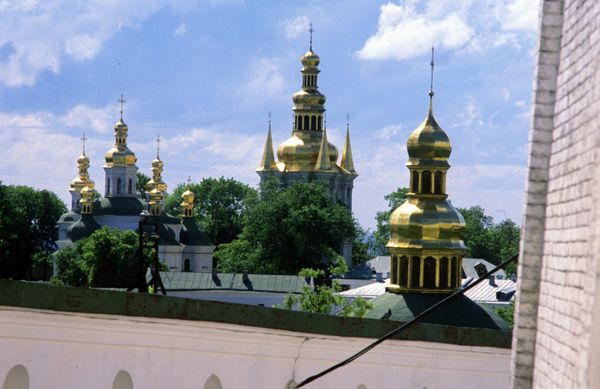 Вид на Нижнюю Лавру