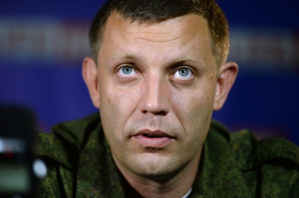 Брифинг премьер-министра ДНР А.Захарченко в Донецке Брифинг премьер-министра ДНР А.Захарченко в Донецке