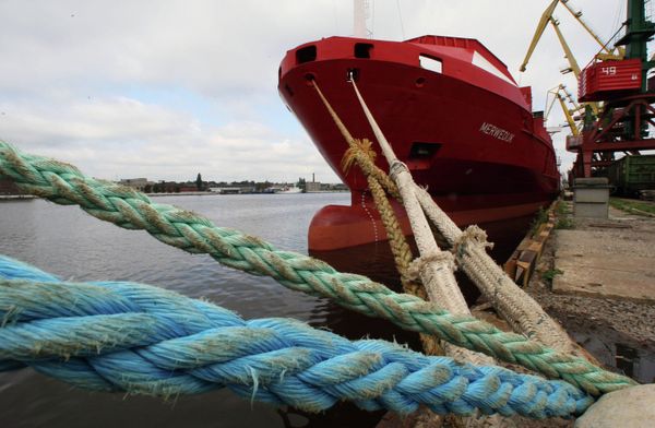 Работа контейнерного терминала Калининградского морского торгового порта Работа контейнерного терминала Калининградского морского торгового порта