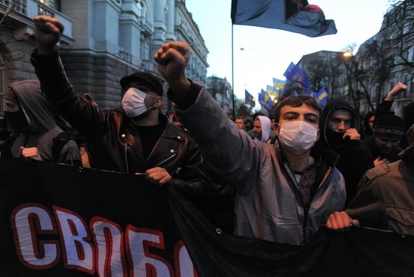 Марш националистов в Киеве Марш националистов в Киеве