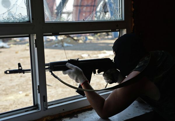 Ополчение ЛНР установило контроль над КПП Должанский на границе с РФ
